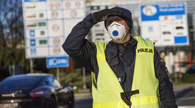 Проблеми тільки починаються. Чи можливий в Україні польський сценарій з COVID-19