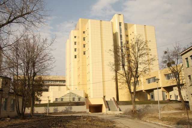 Фальсифікації та шантаж: новому очільнику Національного інституту раку погрожують через ініційовані ним перевірки у медичному закладі