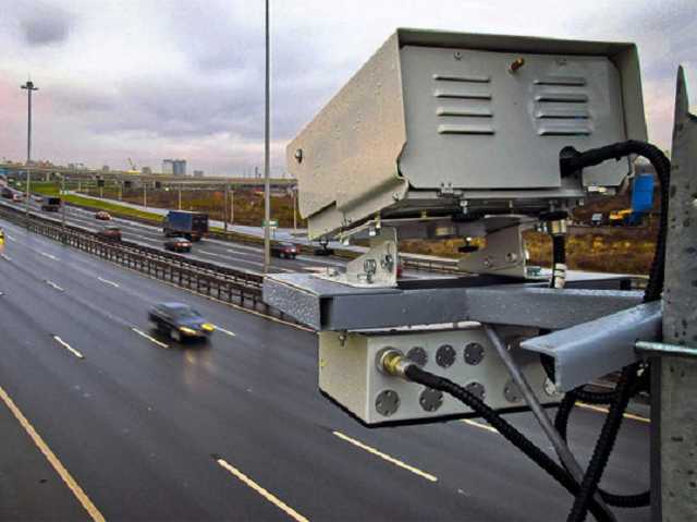 В Украине запустили сервис оплаты с мобильных устройств штрафов за нарушение ПДД