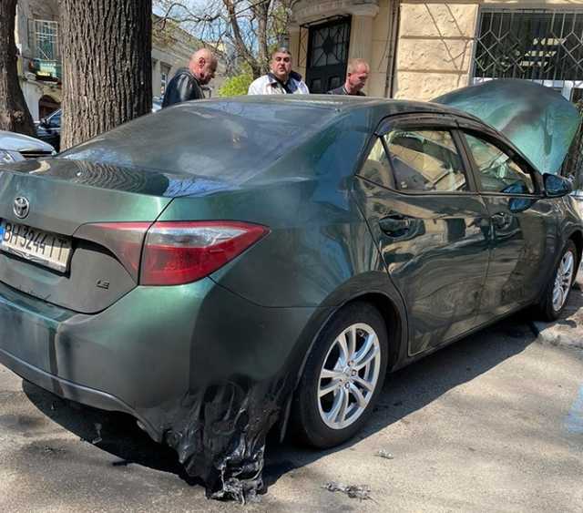 В Одессе пытались сжечь машину фирмы, связанной с вице-мэром