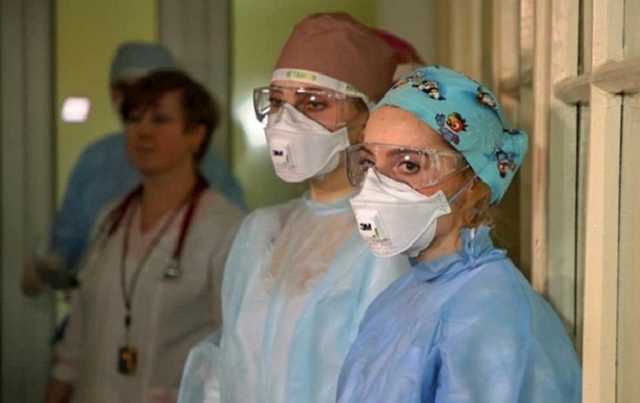 Медиков освободят от налогов за борьбу с COVID-19