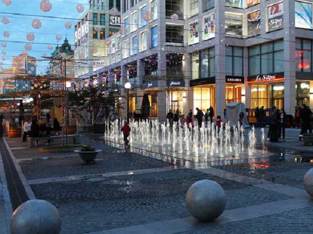 В Днепре досрочно открыли рестораны и разрешили прогулки в зеленых зонах