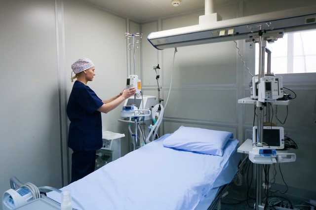 «Мы все в шоке!»: российских студентов-медиков принуждают работать с больными коронавирусом