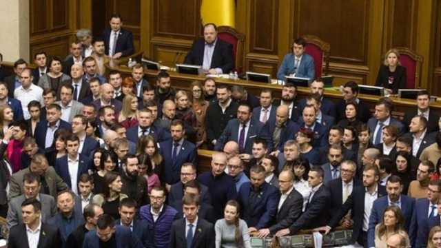 “Слугам народу” роздали темники щодо медреформи, – ЗМІ