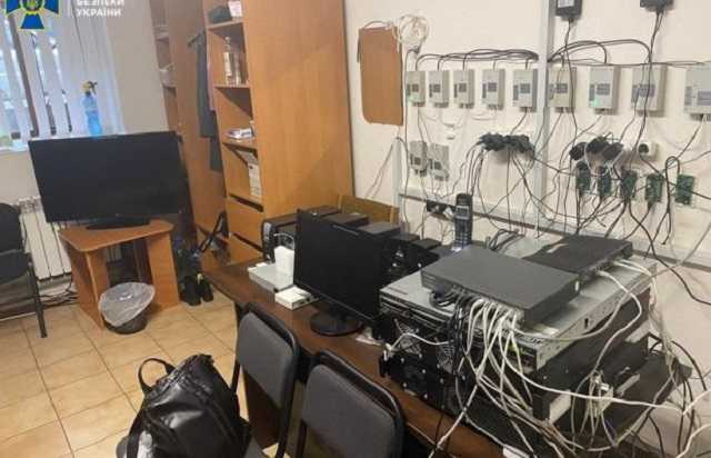 Українські охоронні фірми передавали бойовикам “ДНР” дані щодо стратегічних об’єктів, – СБУ