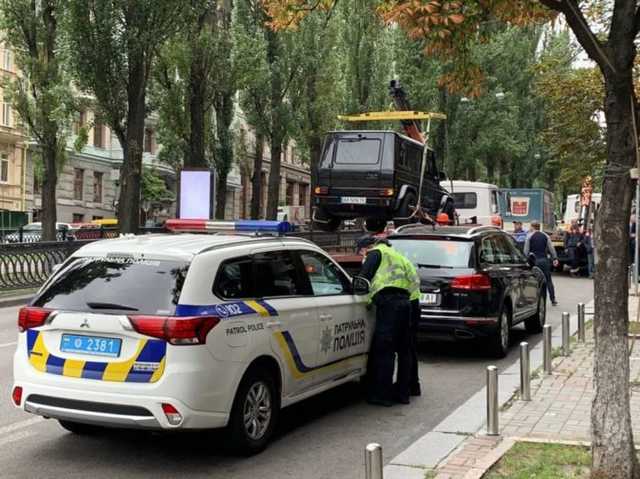 Адвокат рассказал, как забрать авто со штрафплощадки