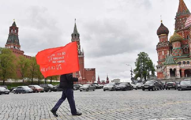Павел Казарин: Одиночество "Дня Победы"