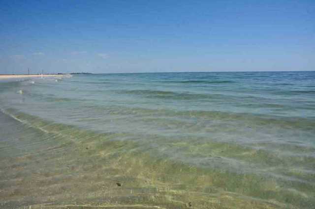 В популярную среди туристов Кирилловку начали подтягиваться отдыхающие