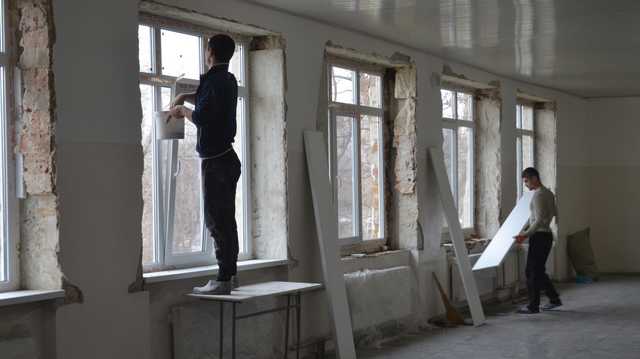 Как чиновники Киева зарабатывают на ремонтах школ