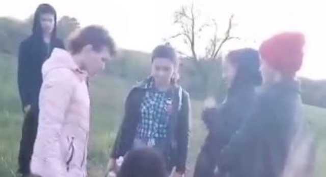 В Харьковской области подростки избили 19-летнюю девушку и выложили видео в соцсети, – полиция