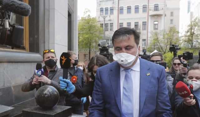 СМИ: Саакашвили заболел коронавирусом