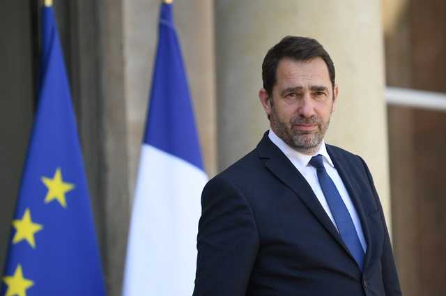 Глава МВД Франции выразил недовольство решением Италии открыть границы