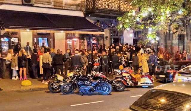 В Одессе на выходных ночные клубы устроили вечеринки с толпами людей