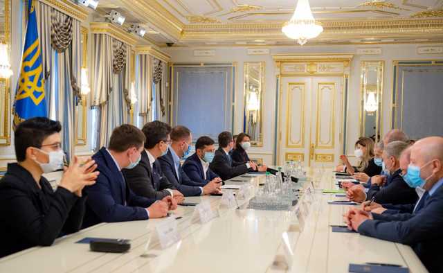 Зеленский принял ряд важных решений по решению проблем крымских татар: список