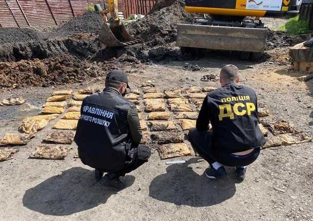 Правоохоронці в оселі бойовика на Луганщині знайшли понад 200 кілограмів вибухівки