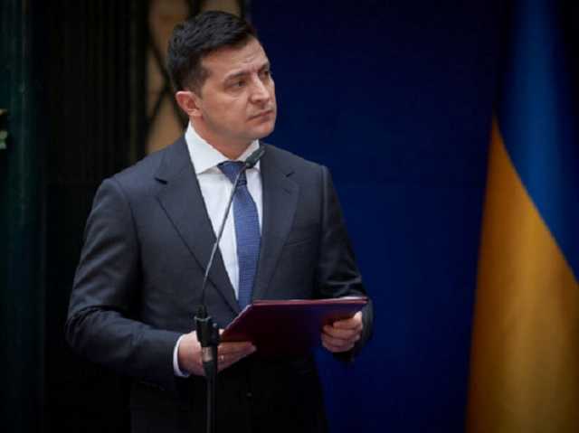 Зеленский-шоумен спасает рейтинг Зеленского-президента, — Павел Казарин