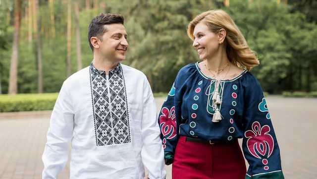 «Досадное самоубийство»: Страницу бренда вышиванок раскритиковали за фото Зеленского с супругой