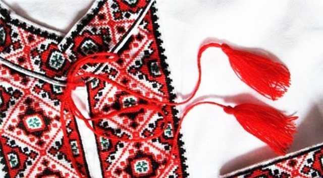 Вишиванку одягали Каганович, Хрущов, Янукович