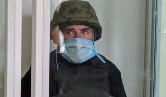 Судове засідання у справі житомирського стрільця розпочалося: підозрюваний у шоломі та бронежилеті