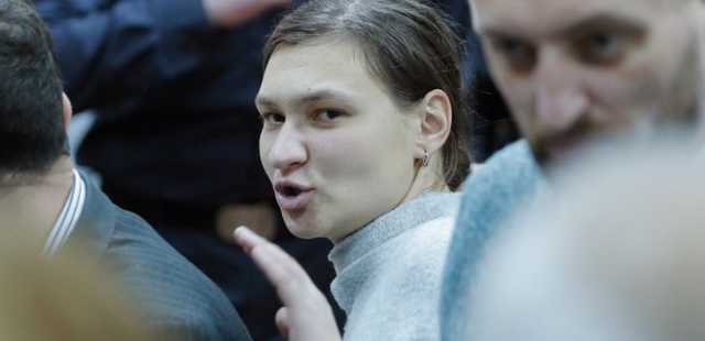 Подозреваемую Дугарь отпустили под залог