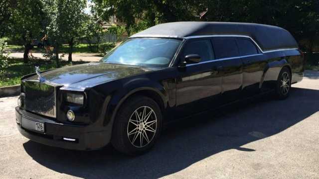 У Кернеса купили катафалк за 5,1 миллиона гривен