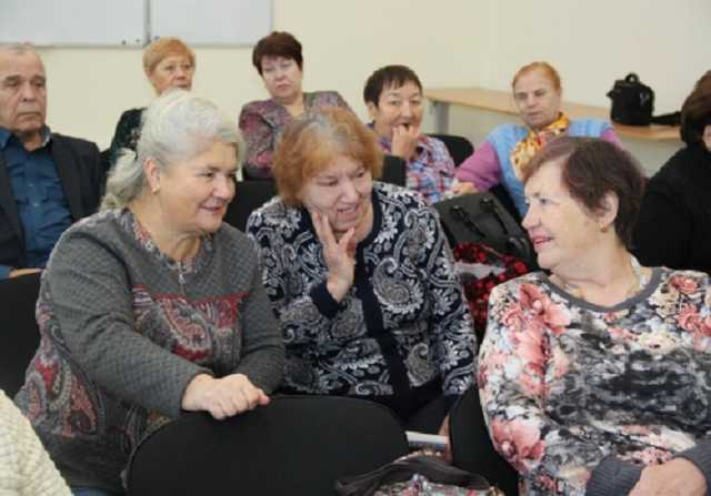 Украинцам объяснили, как с нехваткой стажа получать выплаты