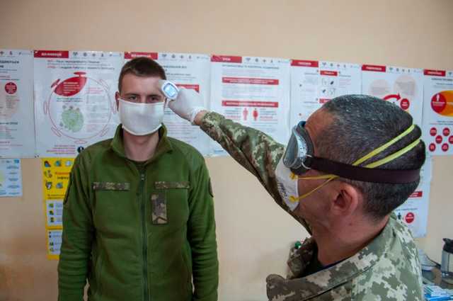 Офицер ВСУ: В КСВ вспышка коронавируса, руководство армии это скрывает