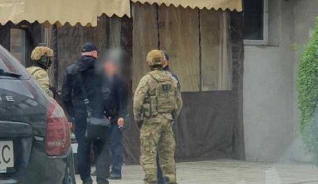 Появились подробности задержания «знакомых Зеленского», которые просили миллион за должность губернатора