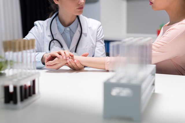 В Минздраве сообщили, в каком возрасте украинцы чаще заражаются коронавирусом