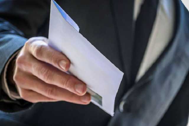 Во Львове за взятку задержан начальник управления ГСЧС