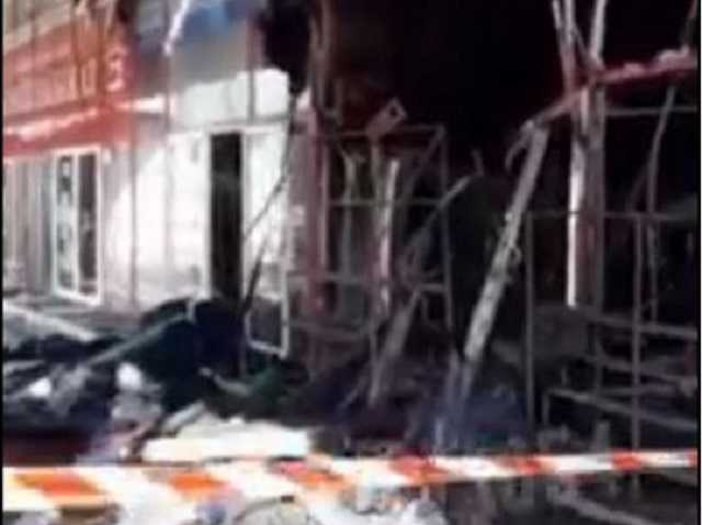 На рынке "Барабашово" в Харькове сгорели торговые павильоны