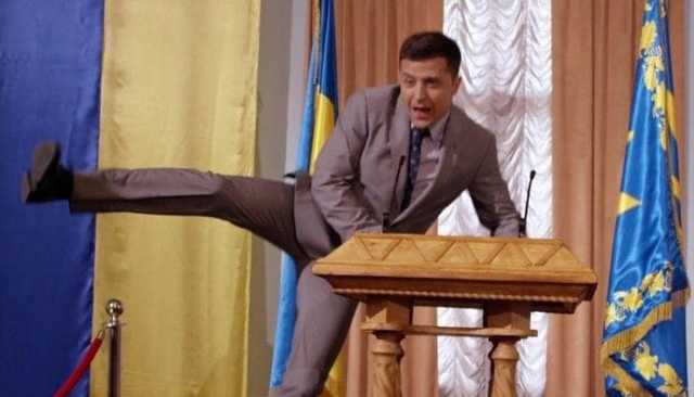 Украинцы продолжают считать Зеленского хорошим царем, которого обманывают плохие бояре — политолог