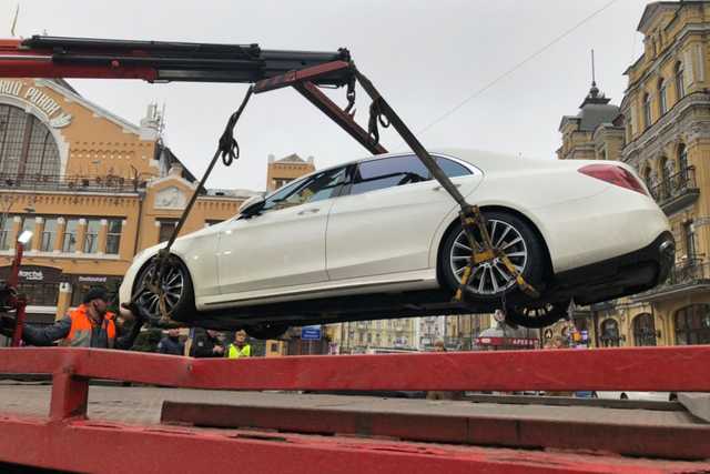 Парковочный ад: когда у Кличко перестанут "кошмарить" водителей в Киеве