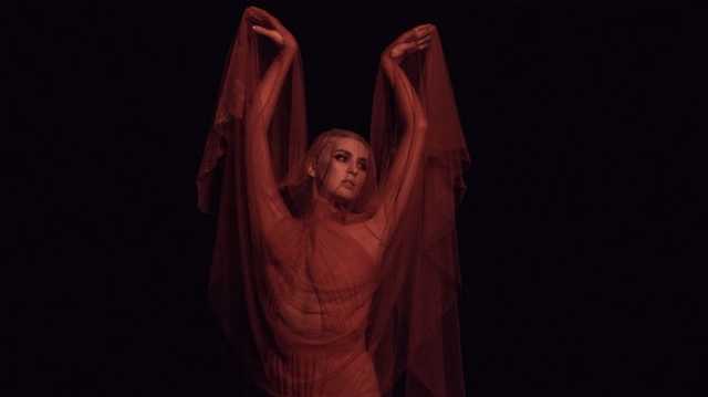 MARUV выпустила новый клип на песню I Want You