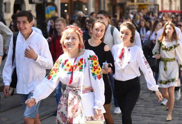 Почти половина украинцев считает, что страна разваливается, – опрос