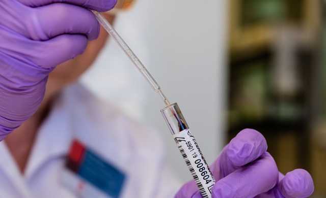 Плюс 394 за сутки: в Украине заразились коронавирусом 27 856 человек