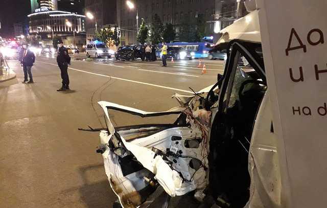 Перед смертельным ДТП Ефремов едва не устроил другую аварию