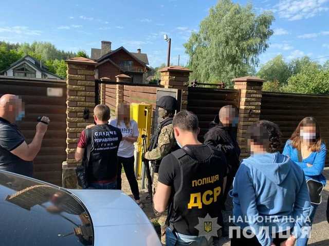 У организатора перестрелки в Броварах провели обыски и изъяли оружие