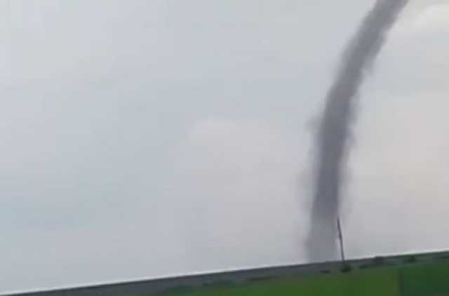 На Тернопольщине пронесся мощный торнадо