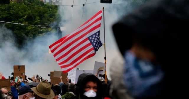 Политолог: Завтра они встанут с колен и пойдут опять убивать