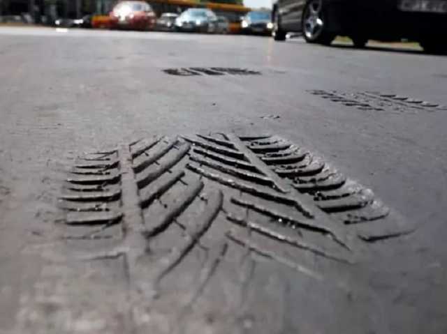 Асфальт плавится: на Днепропетровщине ограничили движение транспорта