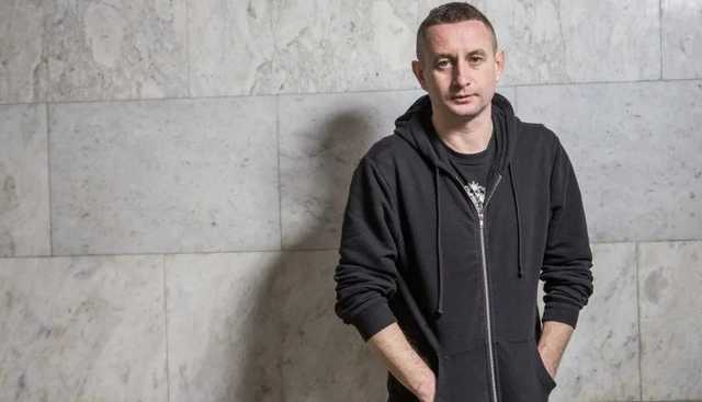 Жадан: массовая поддержка Зеленского на выборах не красит украинский народ