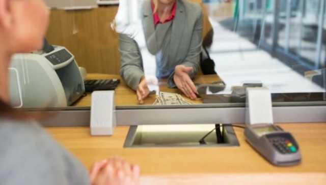 Банкам запретили штрафовать украинцев