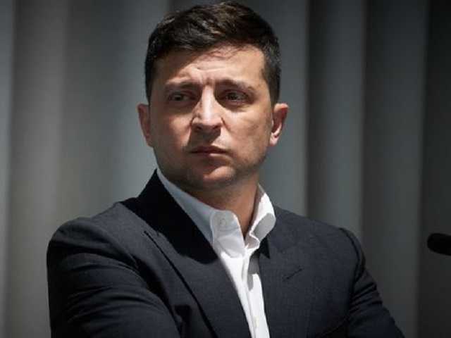 Врач оценила громкую идею Зеленского заразиться COVID-19