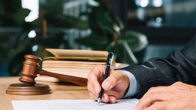 Раде предлагают увеличить размеры госпошлины в сотни раз