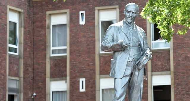 Первый памятник Ленину открыли на территории бывшей Западной Германии