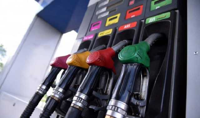 В Украине за выходные бензин подорожал, но минимально