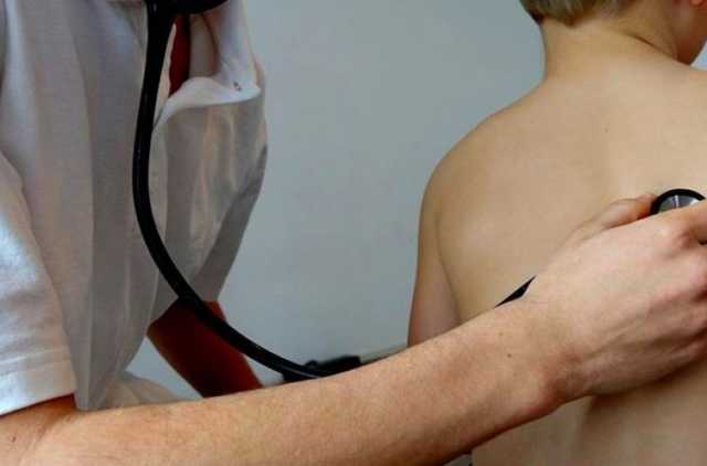 Стало известно, будут ли требовать прохождение медосмотра перед школой во время карантина