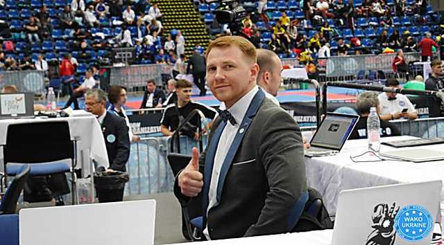 В Ровно сожгли BMW чемпиона мира по кикбоксингу