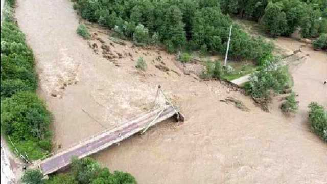 Из-за непогоды обесточены 7 населенных пунктов в двух областях Украины – ГСЧС